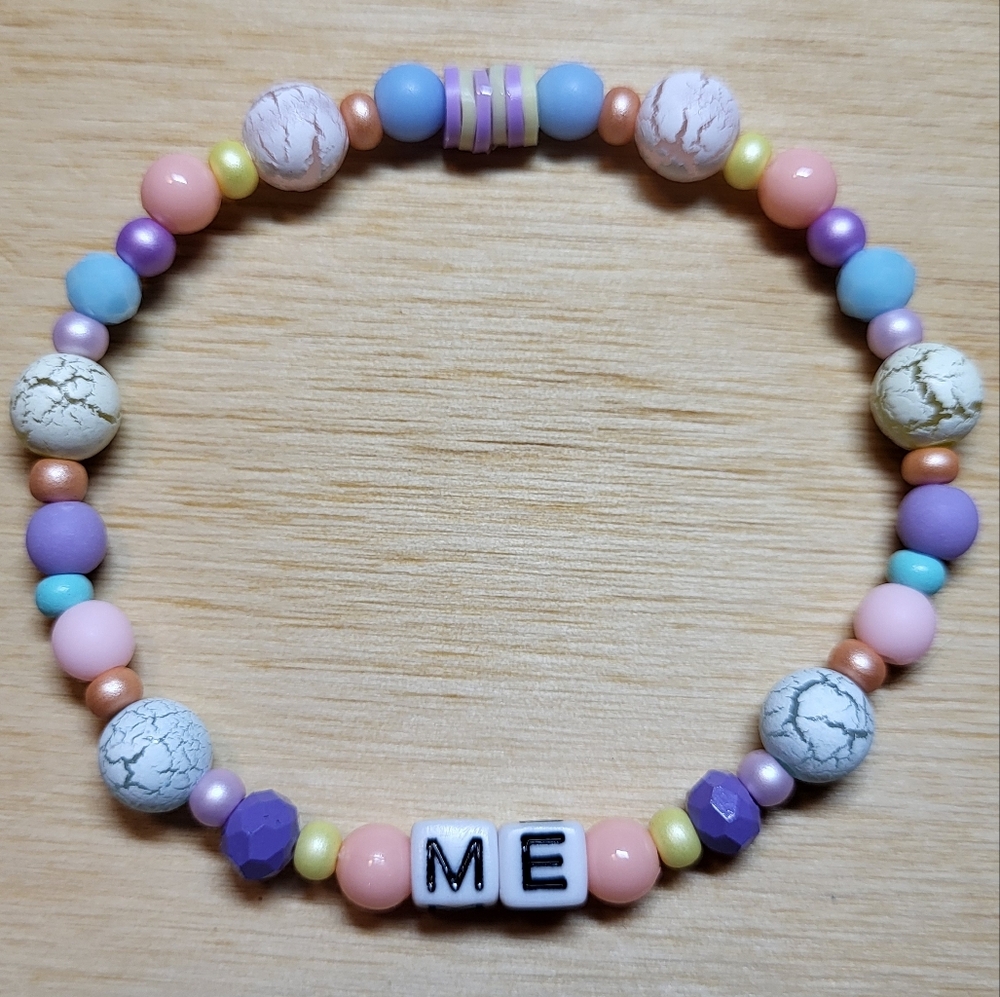 ME! -Taylor Swift Friendship Bracelet, Size 7.5"